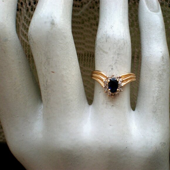 Vintage Solid 14K Yellow Gold 0.73CT Sapphire Diamond V Design Chevron Ring P - Picture 8 of 10